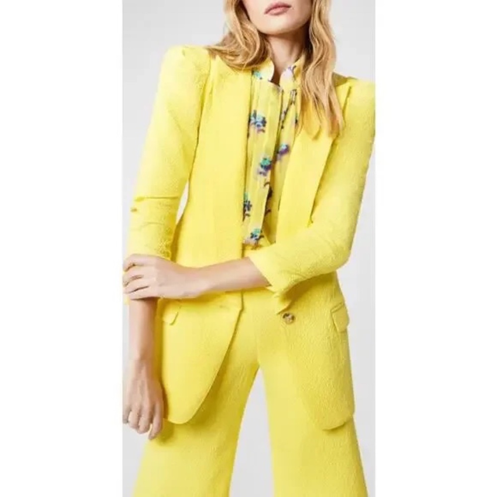 Smythe Scrunch-Sleeve Seersucker Longline Blazer in Yellow